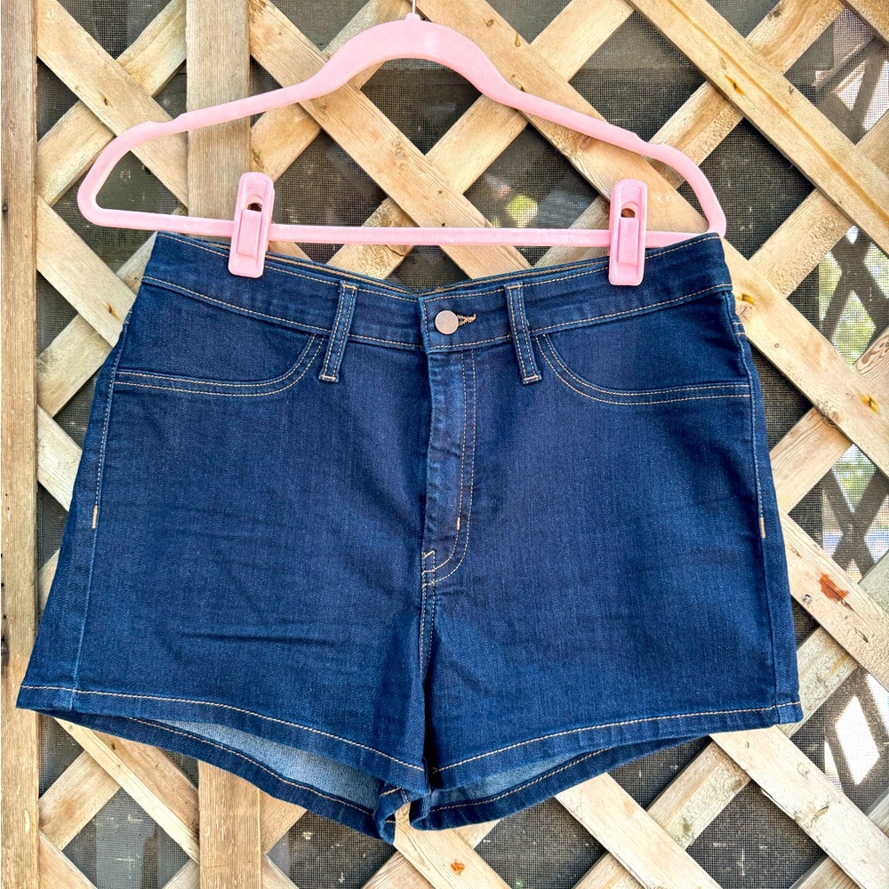 Wild Fable High Rise Dark Denim Stretchy Jean Shorts Size 14